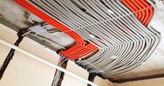 Электромонтажные работы в офисе Инта - цена за квадратный метр от 1531 руб.